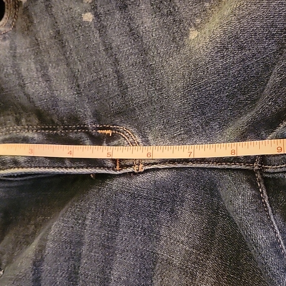 Judy Blue bleach splatter very distressed  jeans - Picture 9 of 10